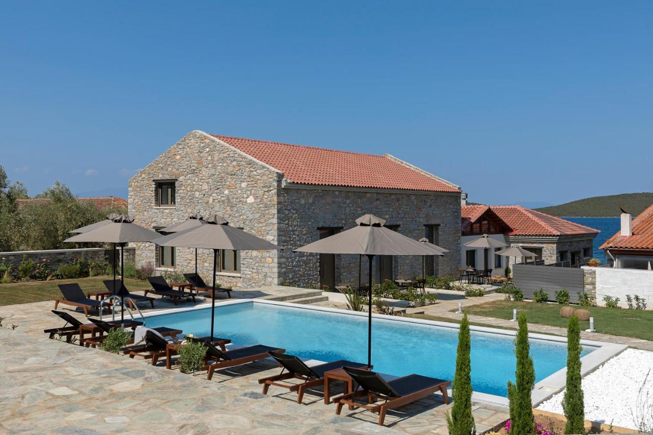 Lichnos Luxury Suites Sourpi Exterior foto