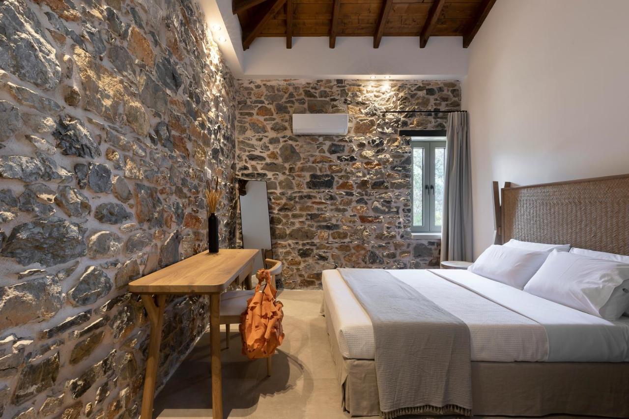 Lichnos Luxury Suites Sourpi Exterior foto